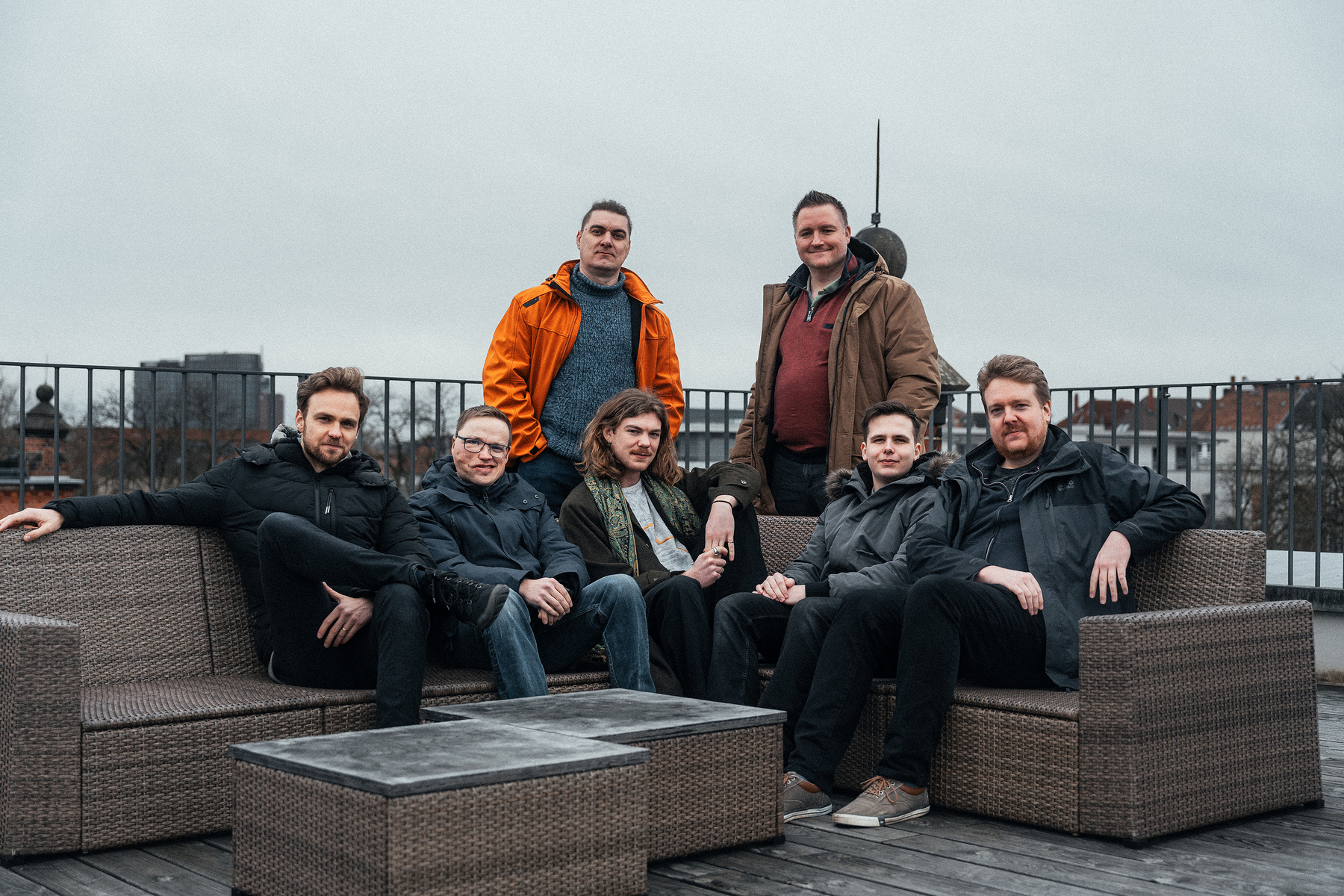 Foto vom Gesamten Blue Atlas Team auf dem Dach